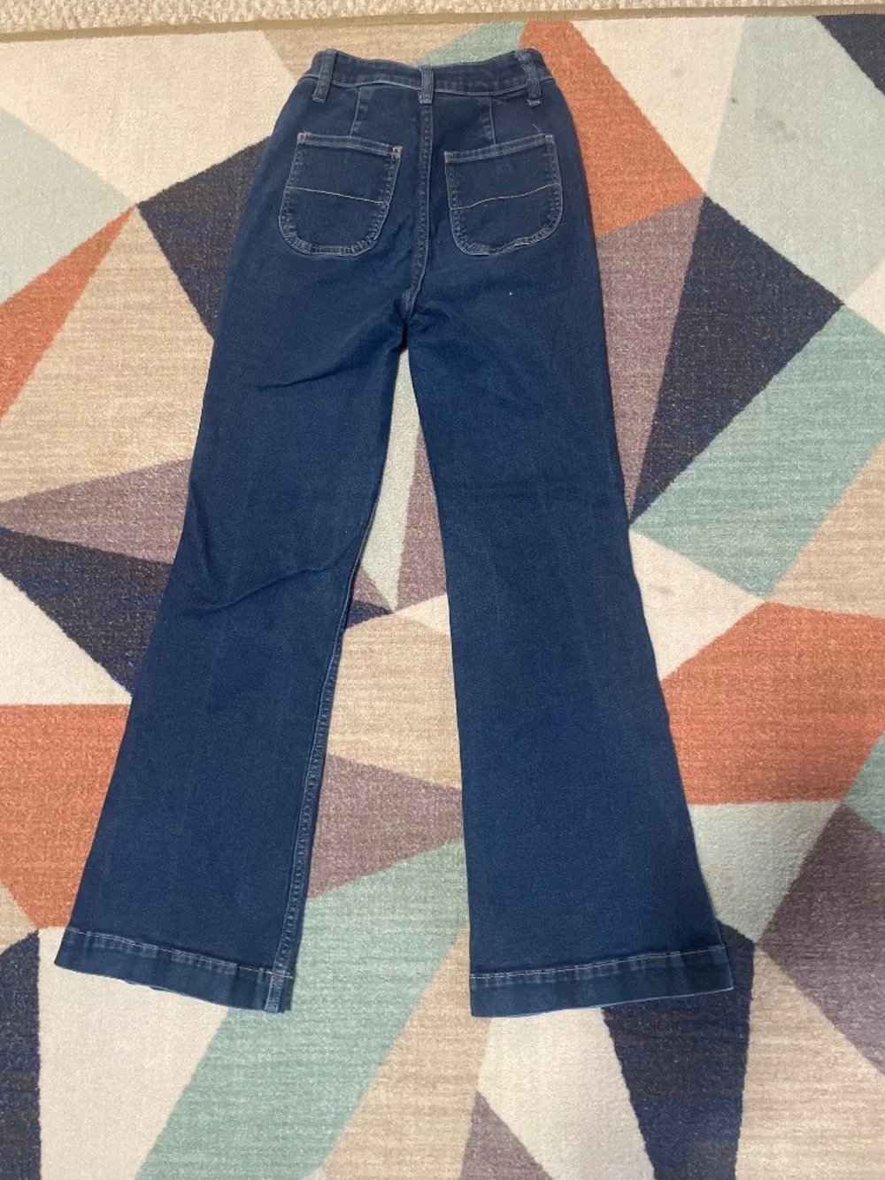 Old navy jean trousers